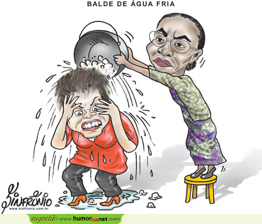 Marina dá banho a Dilma